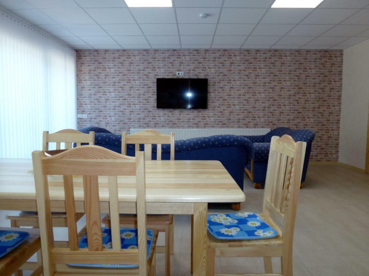 קוכם Barrierefreie 6 Personen Ferienwohnung Im Landhausstil מראה חיצוני תמונה